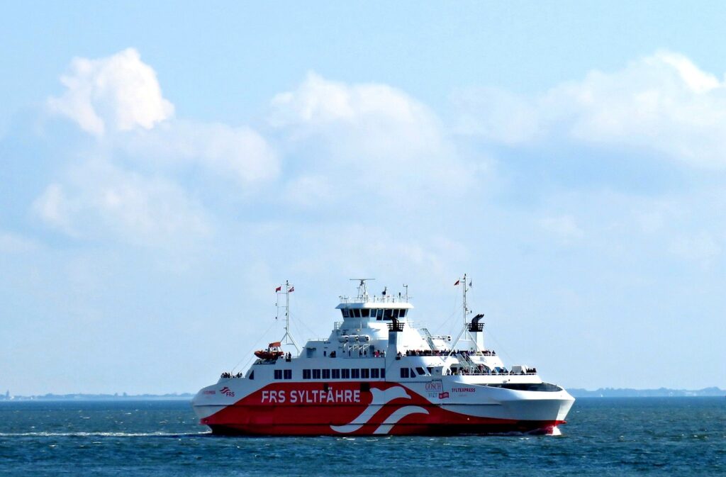 Ferry Travel Between Singapore and Malaysia