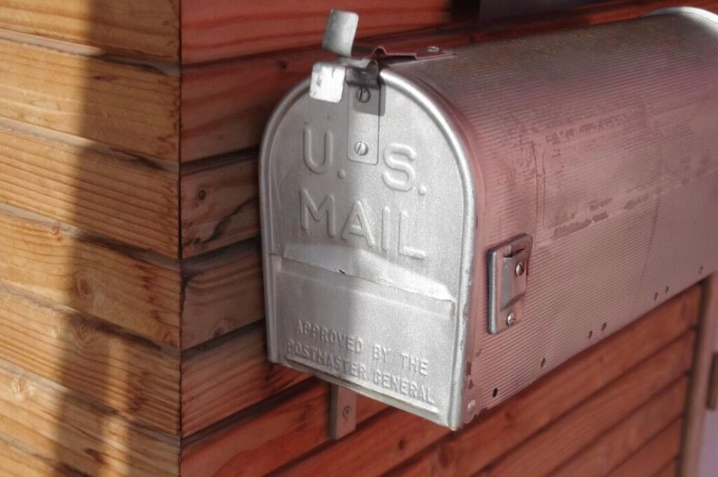How Virtual Mailboxes Enhance Digital Branding